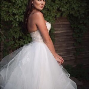 Hayley Paige Chantelle Wedding Dress